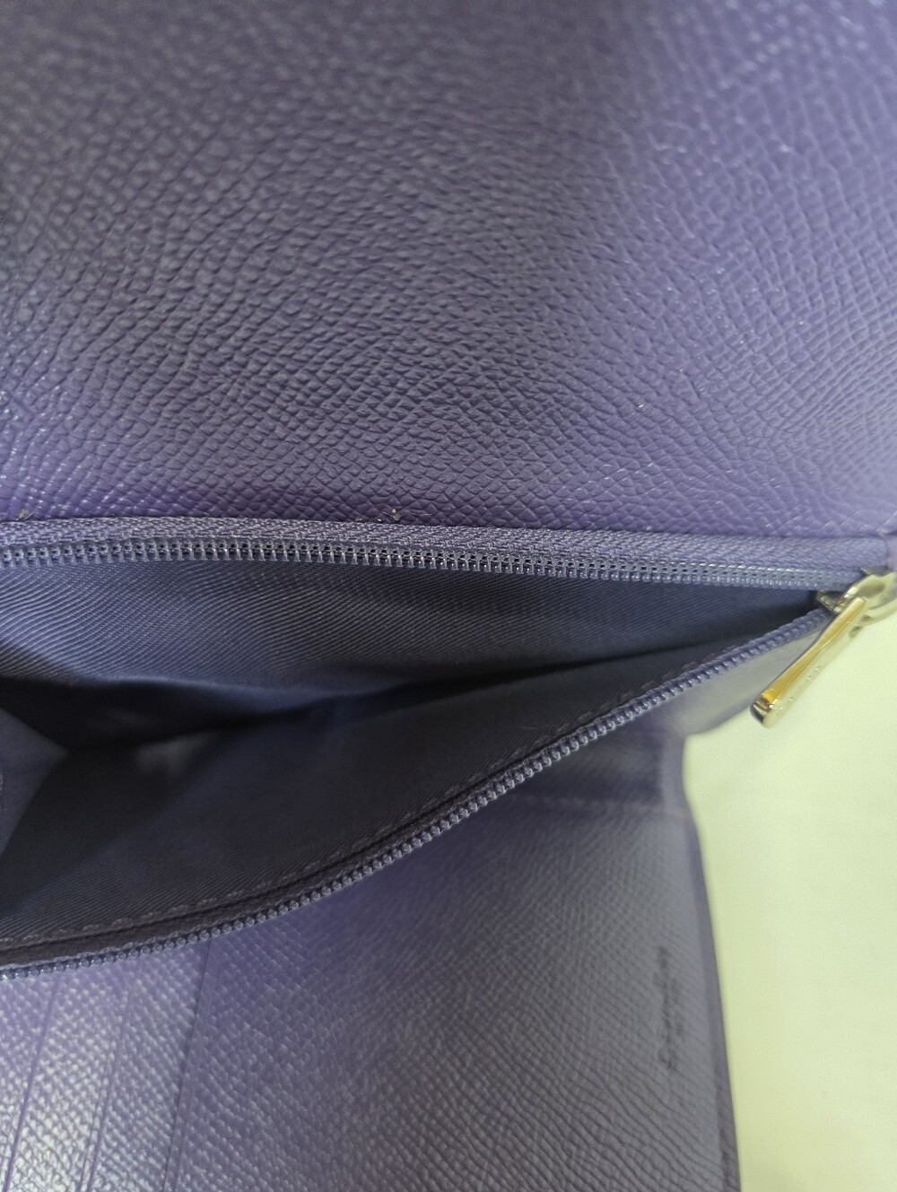 Coach Purple Pebbled Leather Medium Envelope Wallet - Picture 7 of 8